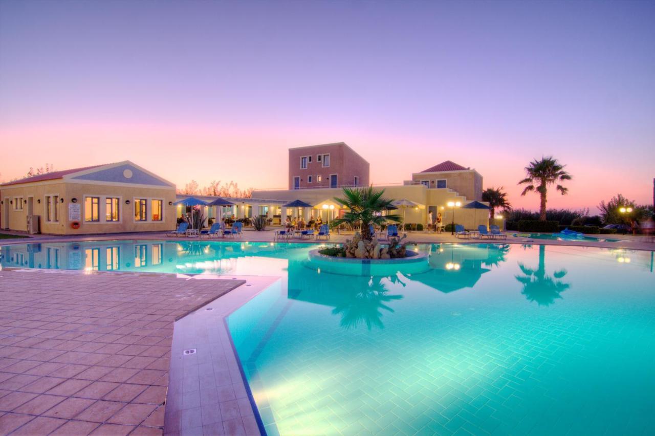 Sweety Club Solimar Emerald Rethymno  Bagian luar foto