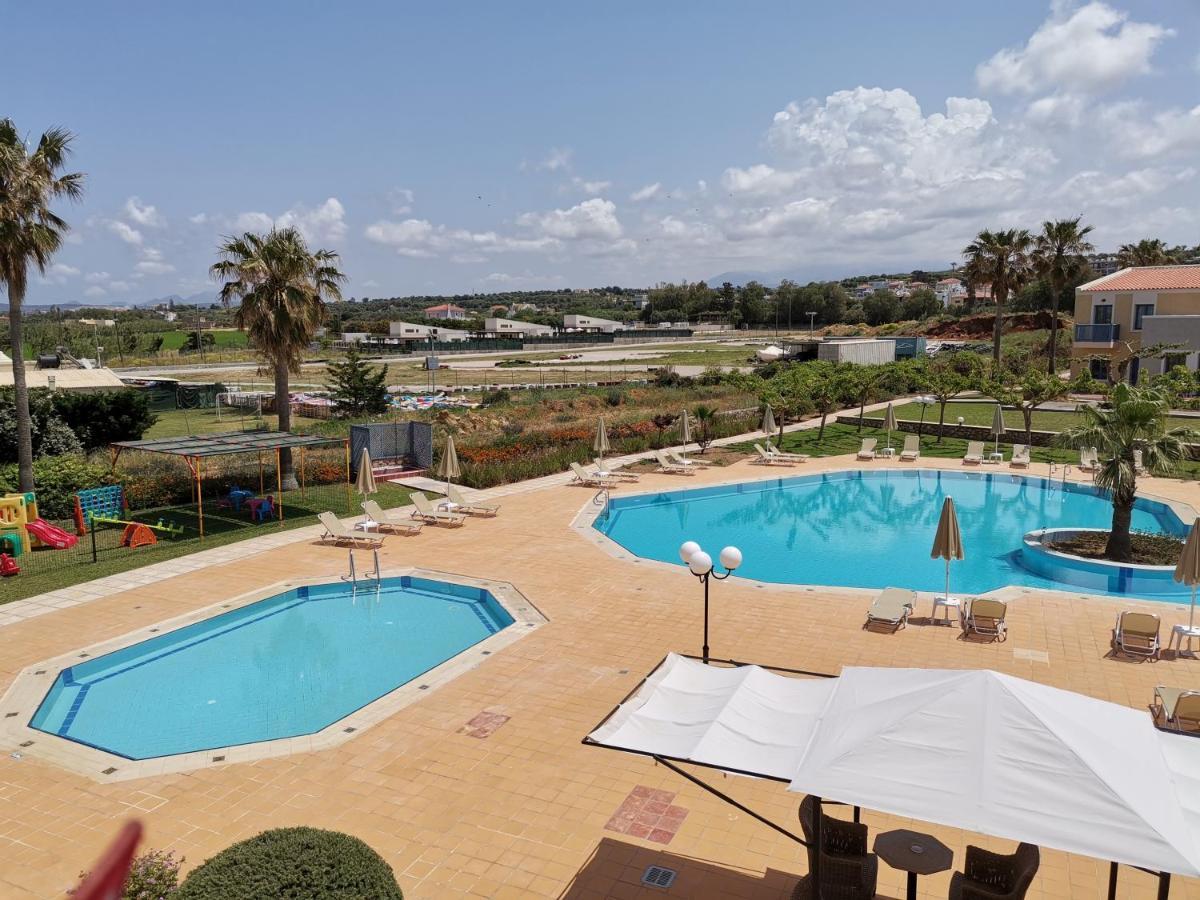 Sweety Club Solimar Emerald Rethymno  Bagian luar foto