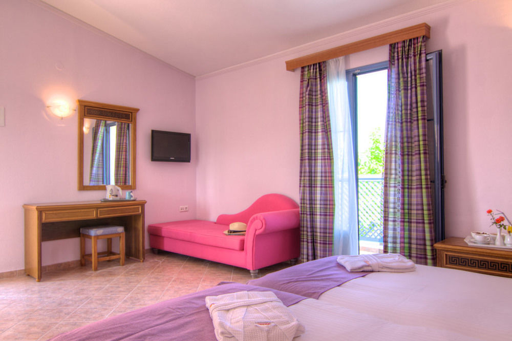 Sweety Club Solimar Emerald Rethymno  Bagian luar foto